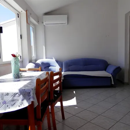 Ljuba Apartamento *